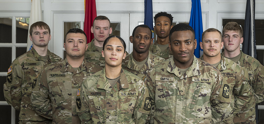A group of Emory & Henry ROTC cadets