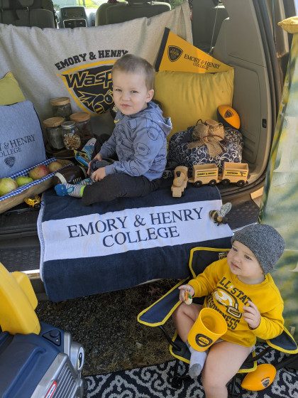 From Katie Yount ('11, Harrisonburg, VA):Kid friendly tailgates require ALL the snacks! Popcorn ‘foot' balls are a Yount ...