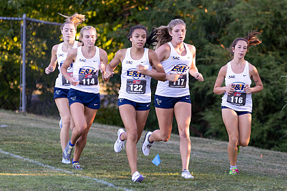 E&H students in a cross country meet